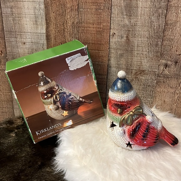 Kirkland’s Ceramic Winter Cardinal - Picture 4 of 5